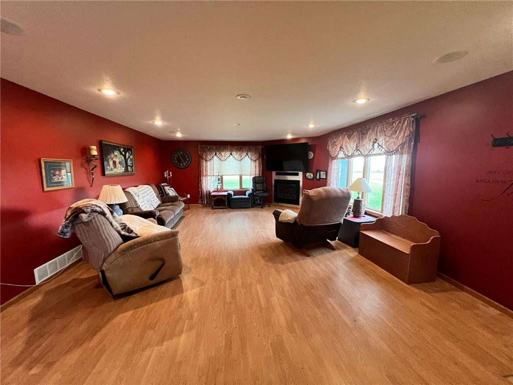 1669 211th Avenue Madison MN 56256 6776308 image39