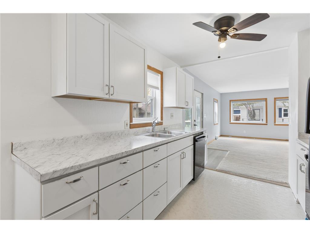 1669 Bluebird Lane Mound MN 55364 7066328 image9