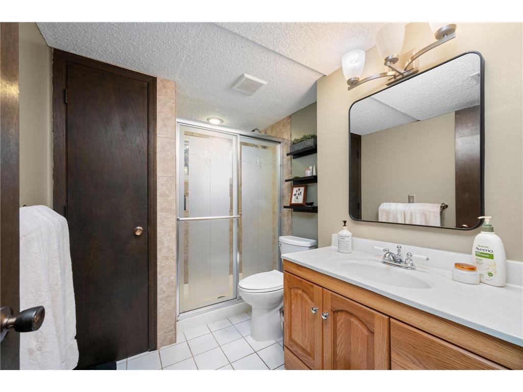 1669 Walnut Lane Eagan MN 55122 6809451 image24