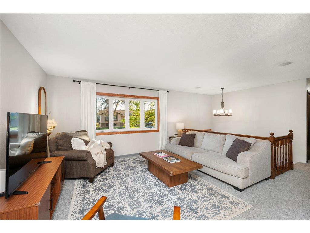 1669 Walnut Lane Eagan MN 55122 6809451 image4