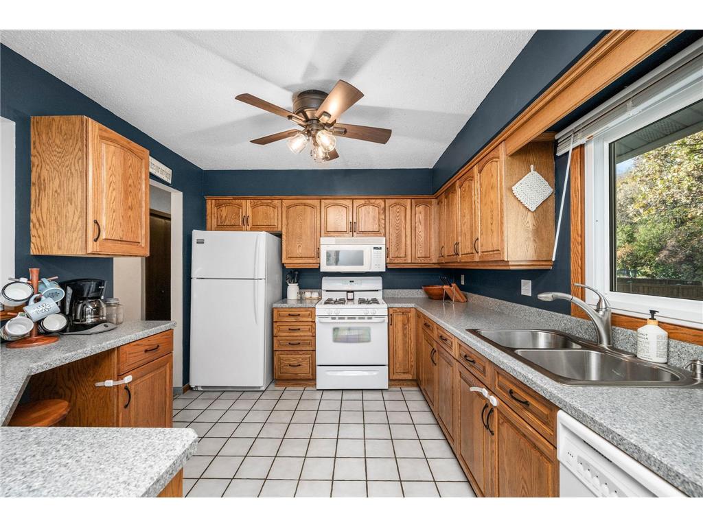 1669 Walnut Lane Eagan MN 55122 6809451 image8