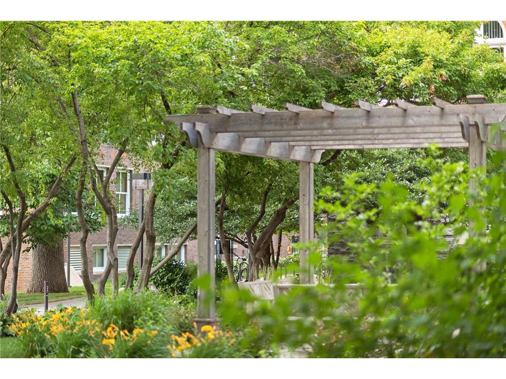 1670 Ashland Avenue Saint Paul MN 55104 6804259 image46