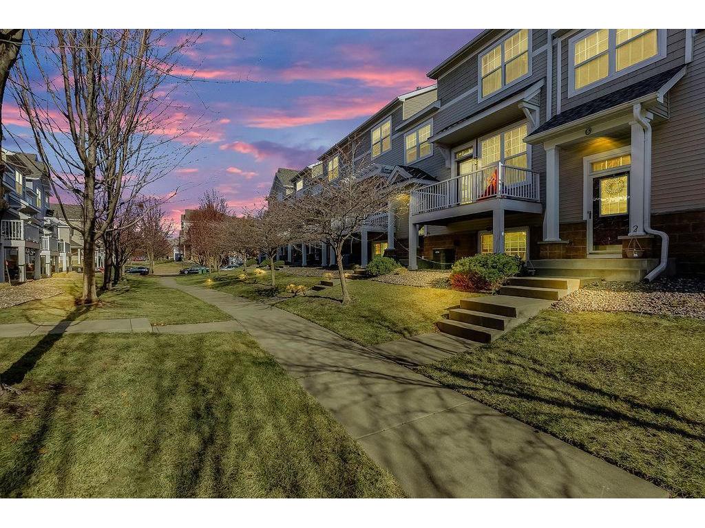 1670 Village Trail E 5, Maplewood, MN, 55109 MLS 6490334 Edina Realty