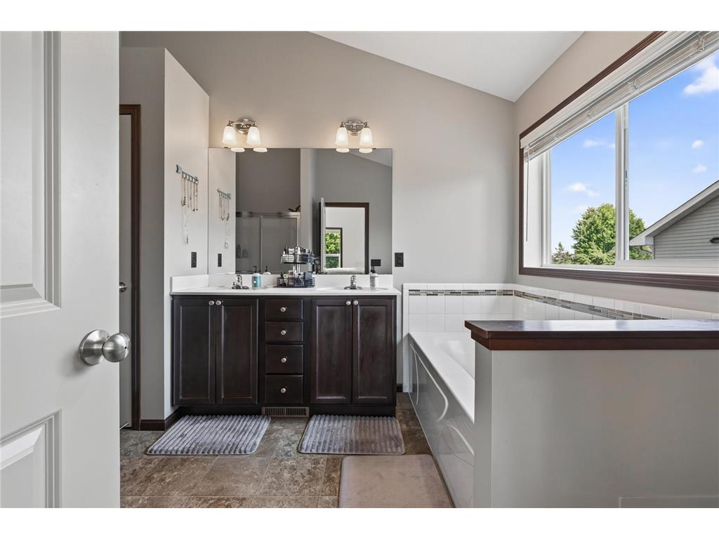 1671 Noric Street Shakopee MN 55379 7109938 image16