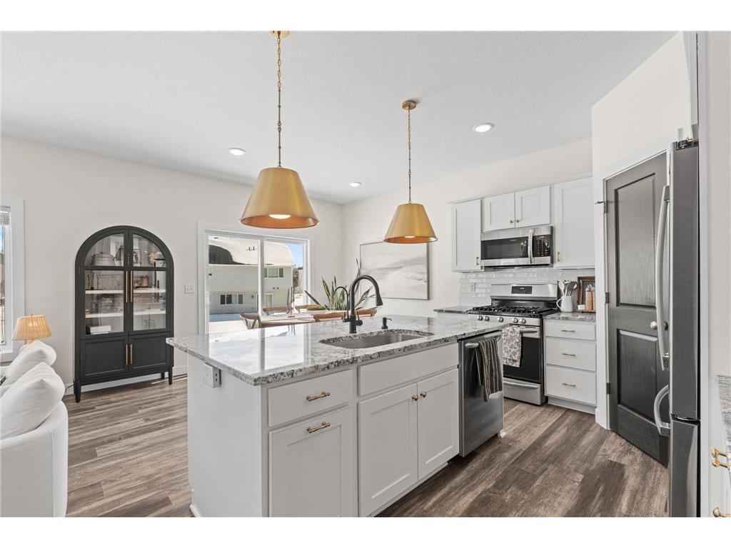 1671 Riverside Drive Shakopee MN 55379 7036412 image1