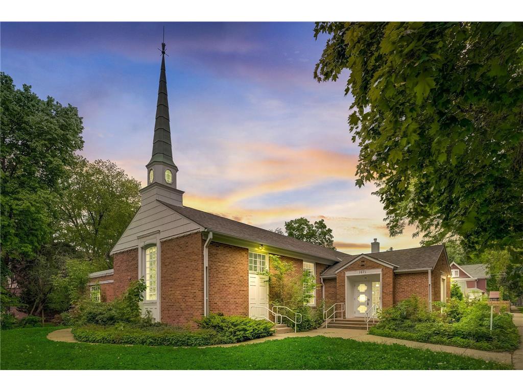 1671 Summit Avenue Saint Paul MN 55105 6541708 image1