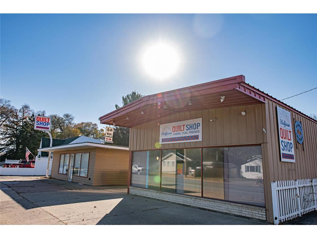 1671 W 5th Street Winona MN 55987 7003707 image1