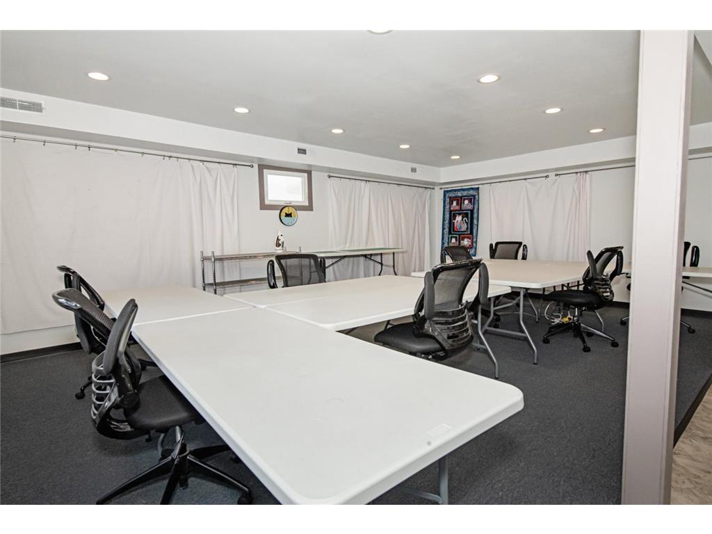 1671 W 5th Street Winona MN 55987 7003707 image12