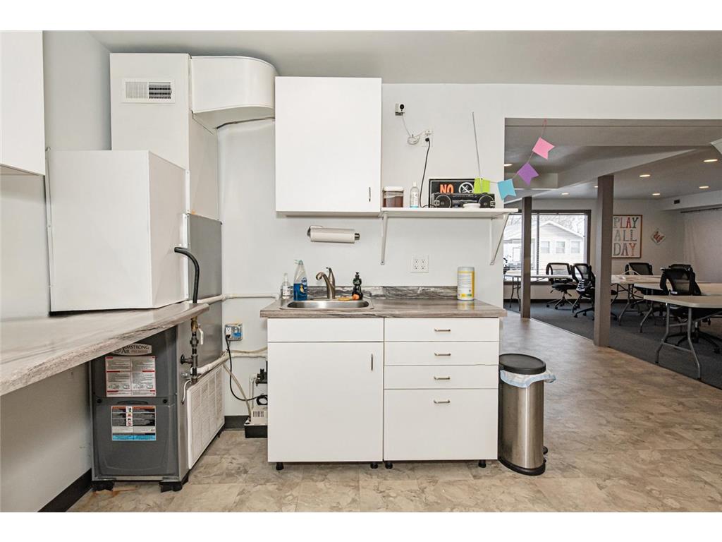 1671 W 5th Street Winona MN 55987 7003707 image25