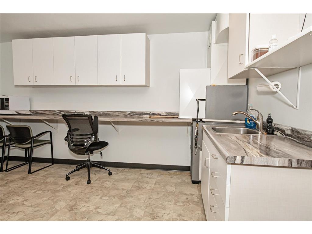 1671 W 5th Street Winona MN 55987 7003707 image26