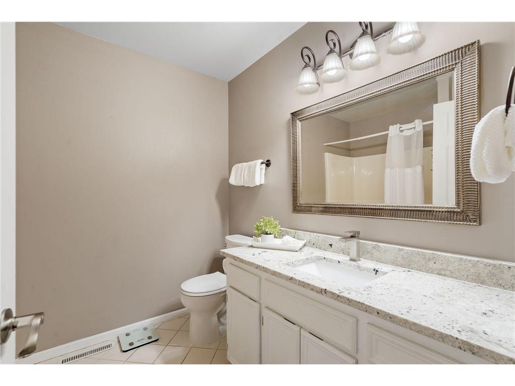 16710 Innsbrook Drive Lakeville MN 55044 7034522 image26