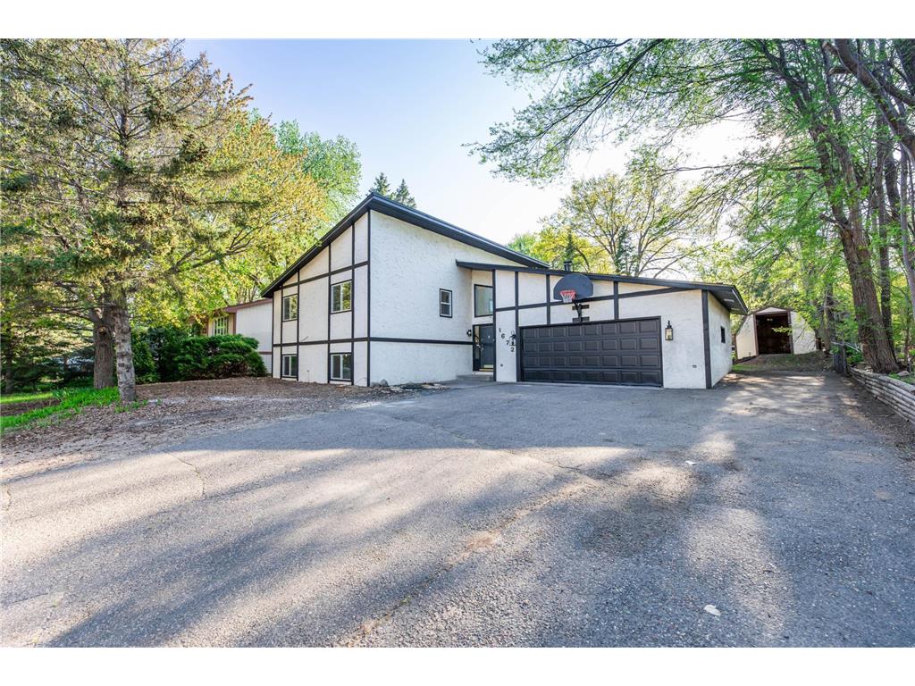 1672 Long Lake Road New Brighton MN 55112 6735653 image1