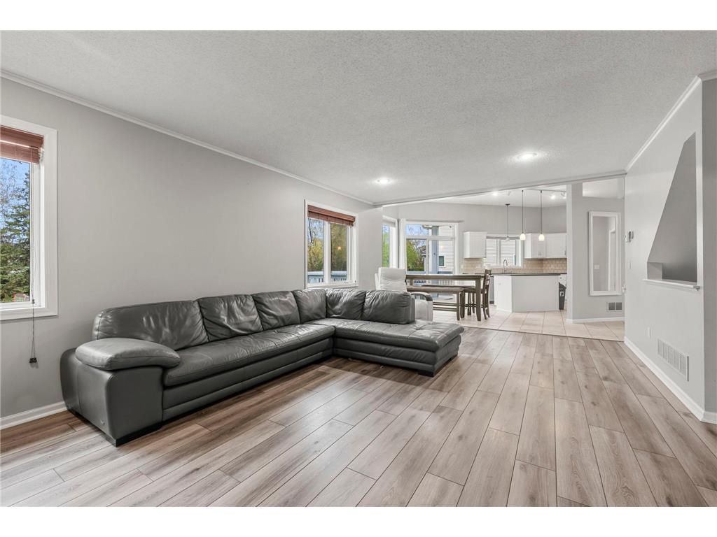 1672 Windsor Drive S Shakopee MN 55379 7063377 image21