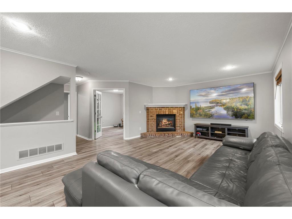 1672 Windsor Drive S Shakopee MN 55379 7063377 image25