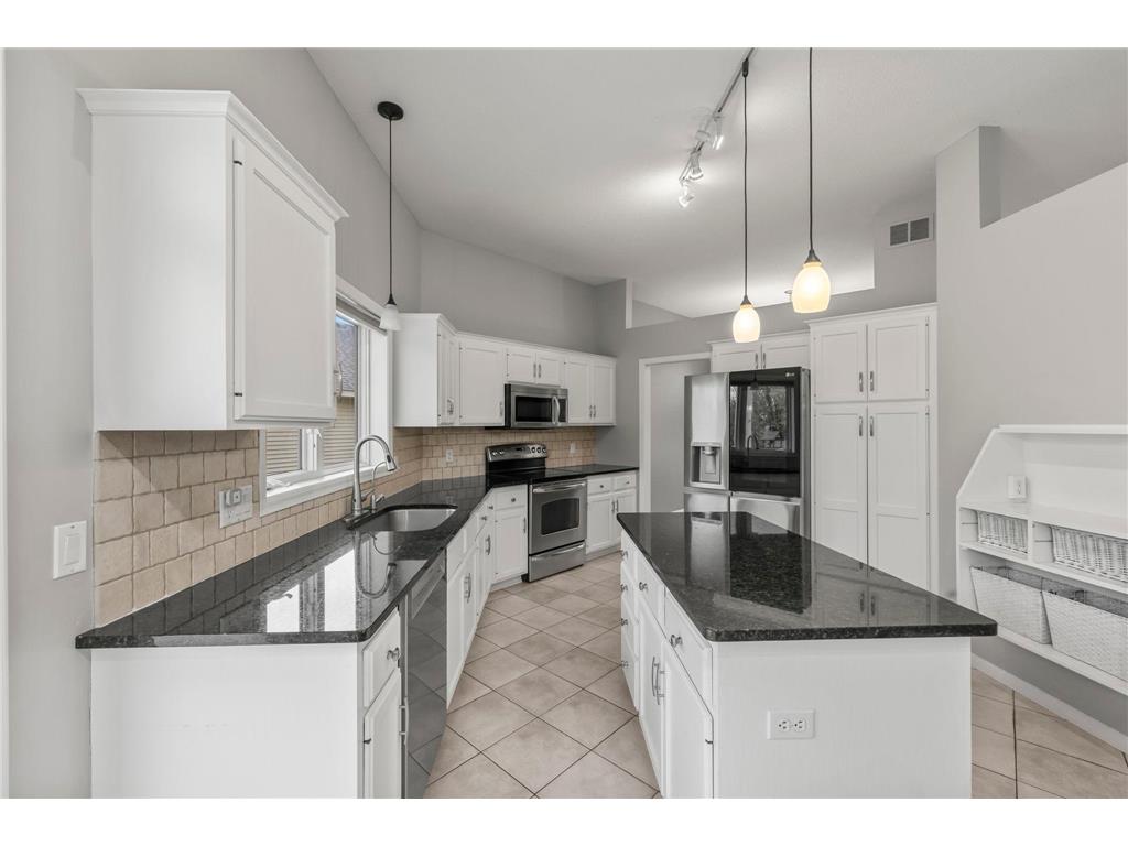 1672 Windsor Drive S Shakopee MN 55379 7063377 image30