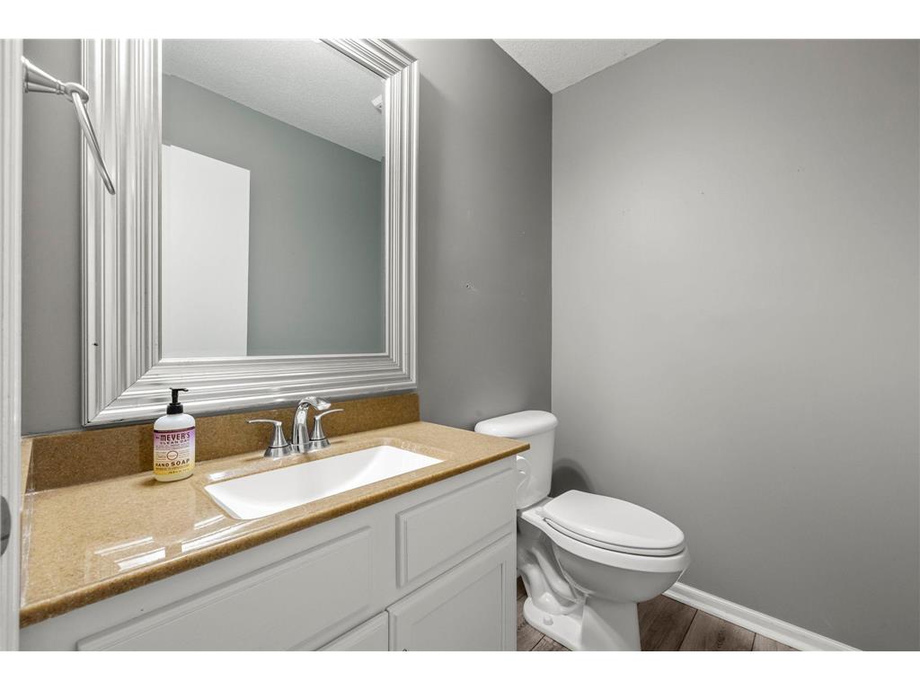 1672 Windsor Drive S Shakopee MN 55379 7063377 image36