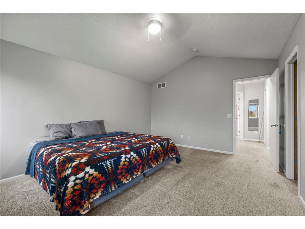 1672 Windsor Drive S Shakopee MN 55379 7063377 image39