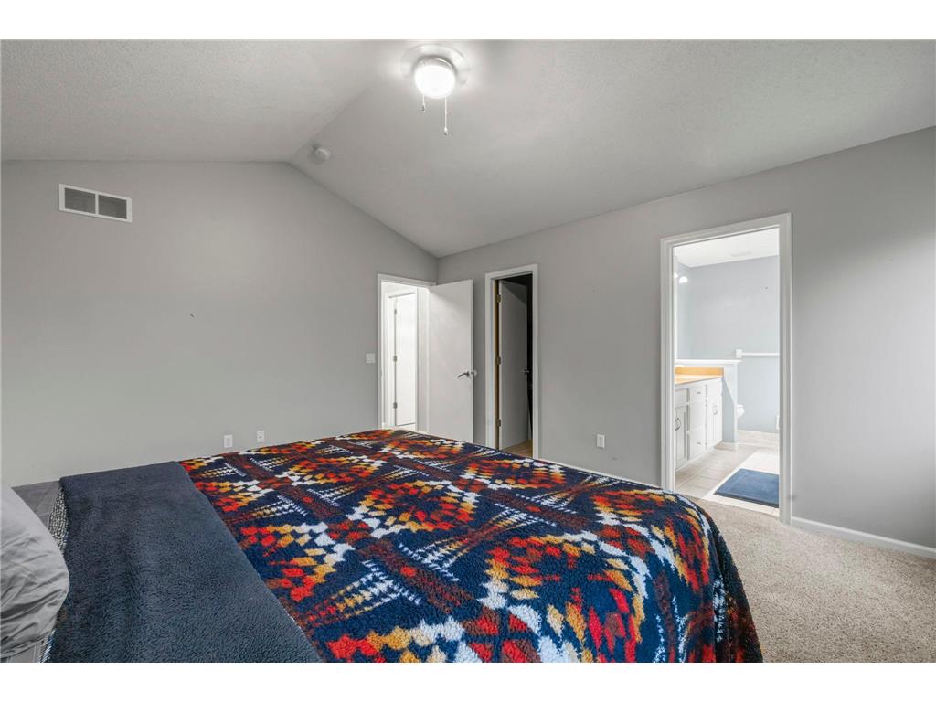 1672 Windsor Drive S Shakopee MN 55379 7063377 image40