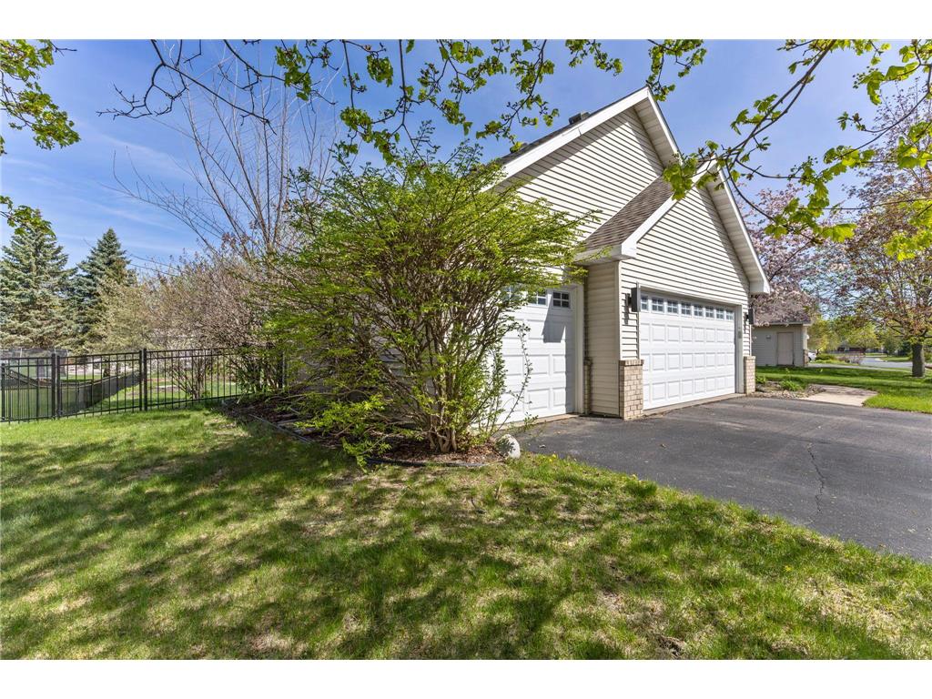 1672 Windsor Drive S Shakopee MN 55379 7063377 image8
