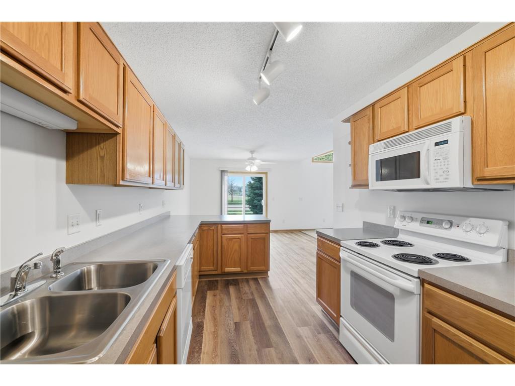 1673 Lexington Lane Shakopee MN 55379 7054055 image10