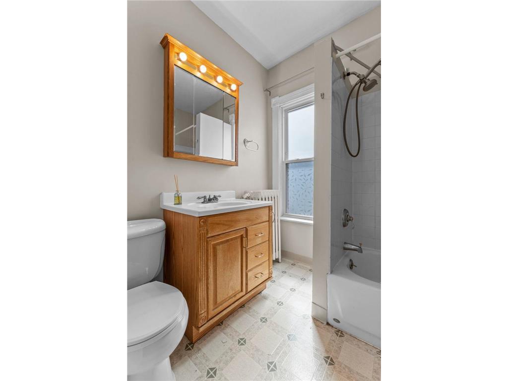 1673 Van Buren Avenue Saint Paul MN 55104 7091110 image15