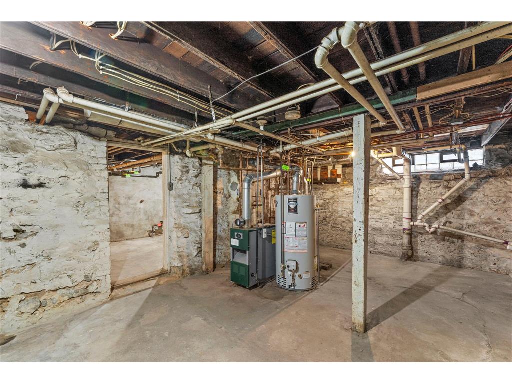 1673 Van Buren Avenue Saint Paul MN 55104 7091110 image22