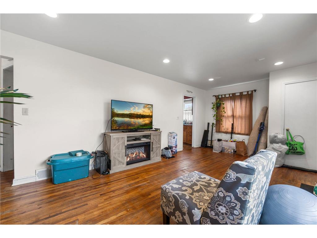 1675 Iowa Avenue E Saint Paul MN 55106 7062732 image12