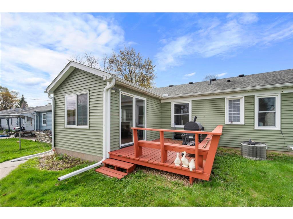 1675 Iowa Avenue E Saint Paul MN 55106 7062732 image38