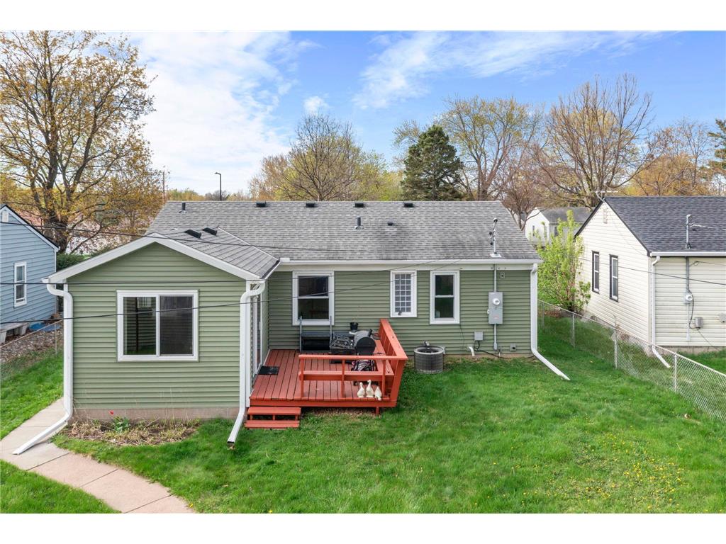 1675 Iowa Avenue E Saint Paul MN 55106 7062732 image43