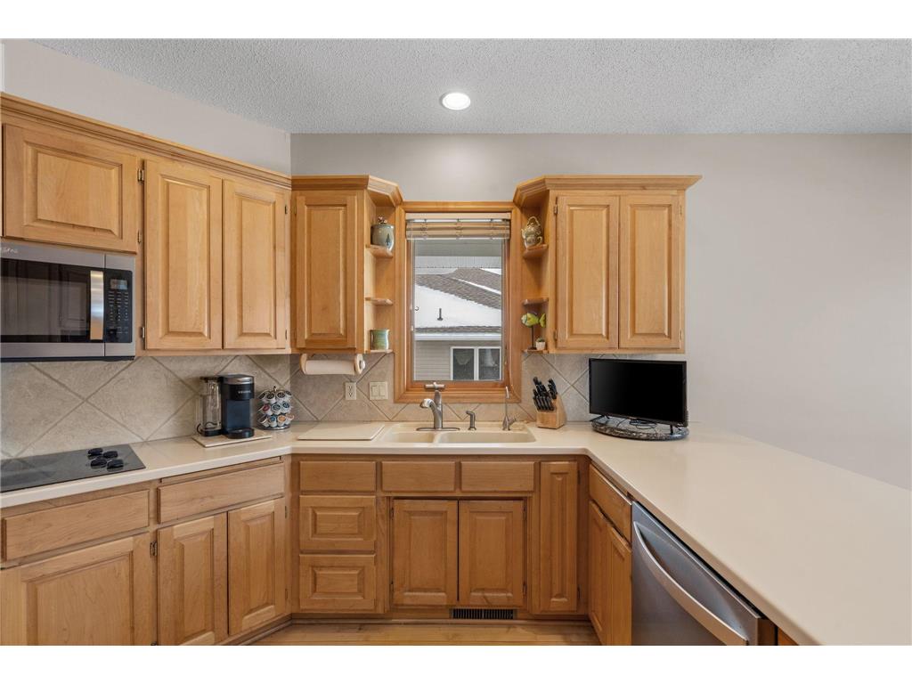 16759 78th Avenue N Maple Grove MN 55311 6825676 image16
