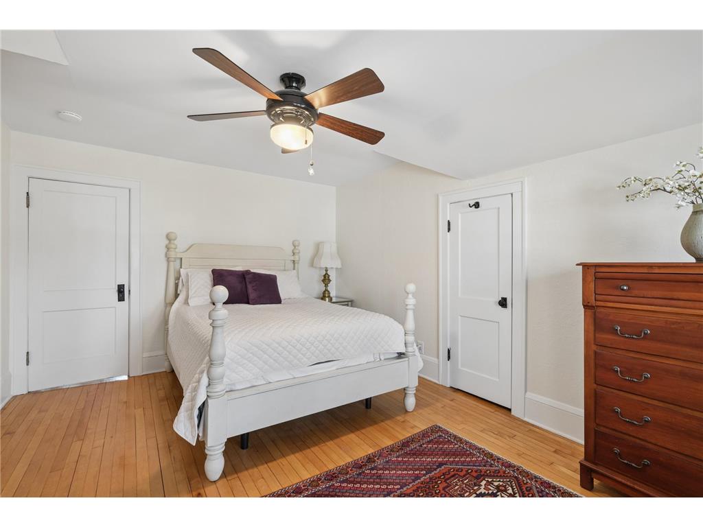 1676 Berkeley Avenue Saint Paul MN 55105 7026335 image19