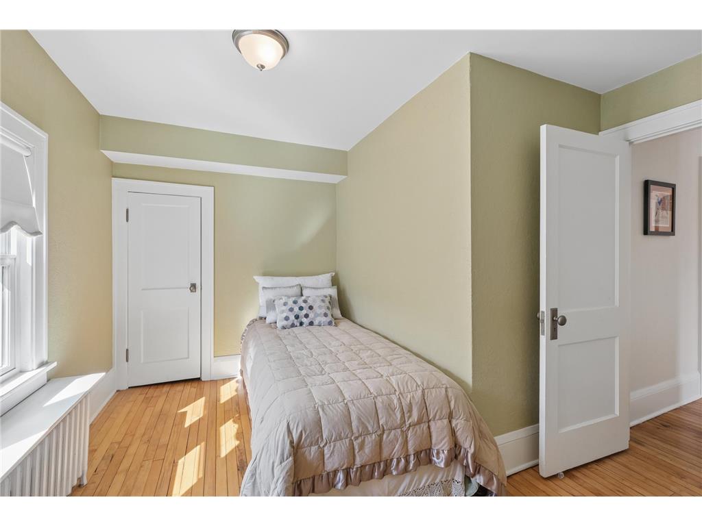 1676 Berkeley Avenue Saint Paul MN 55105 7026335 image20