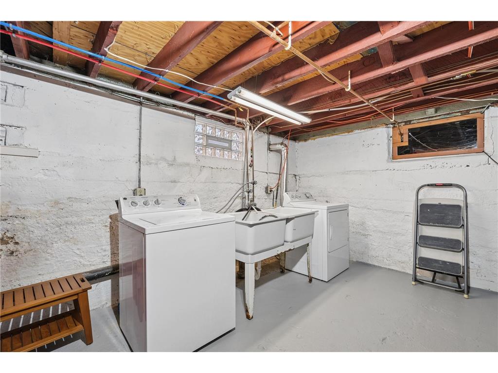 1676 Berkeley Avenue Saint Paul MN 55105 7026335 image24