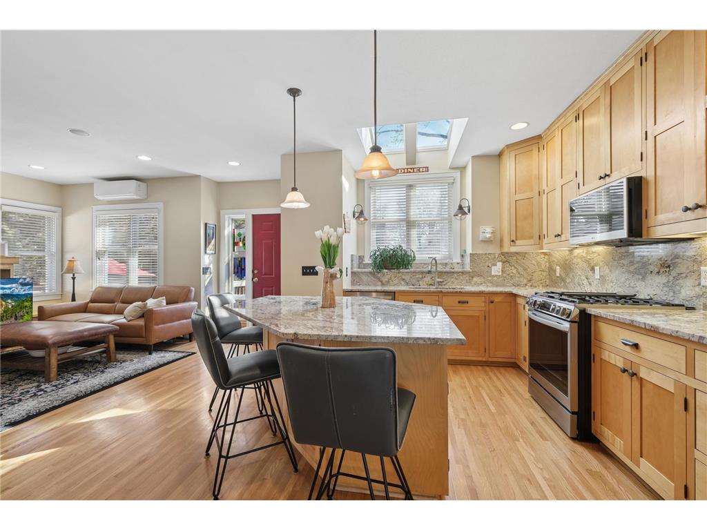 1676 Berkeley Avenue Saint Paul MN 55105 7026335 image7