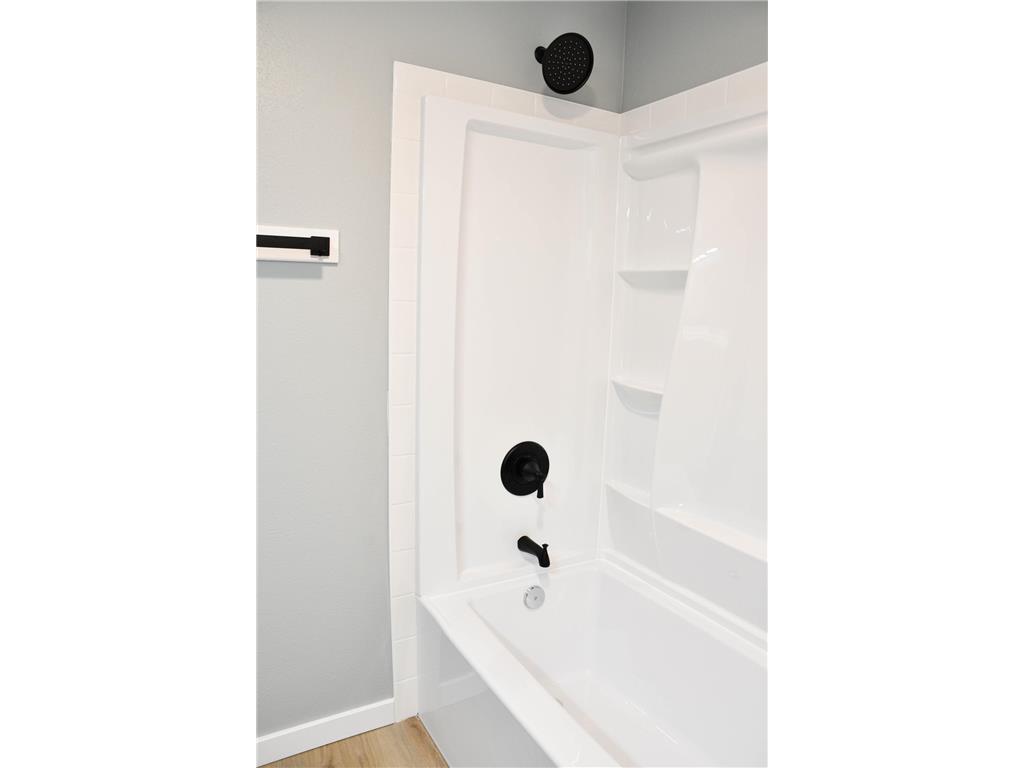 1677 Cecilee Street Worthington MN 56187 6819583 image8