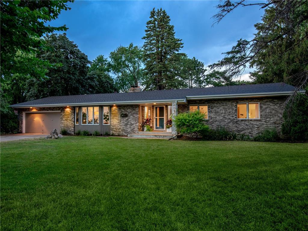 1677 Stanbridge Avenue, Roseville, MN, 55113 MLS 6192900 Edina Realty