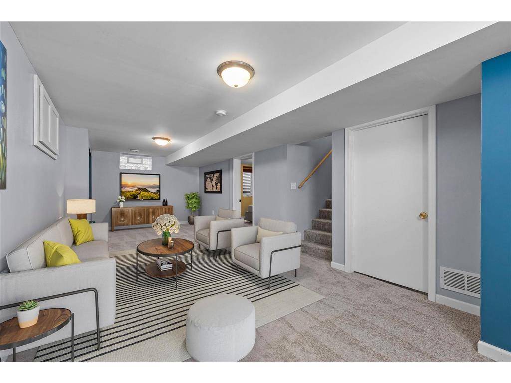 1677 Thomas Avenue Saint Paul MN 55104 7071115 image32