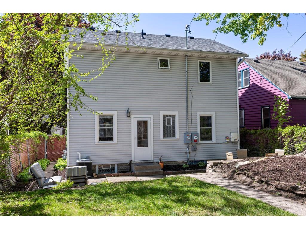 1677 Thomas Avenue Saint Paul MN 55104 7071115 image46