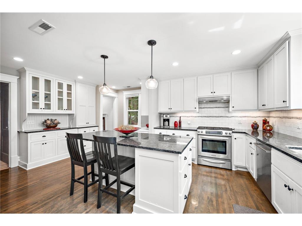 1678 Iglehart Avenue Saint Paul MN 55104 6583415 image1