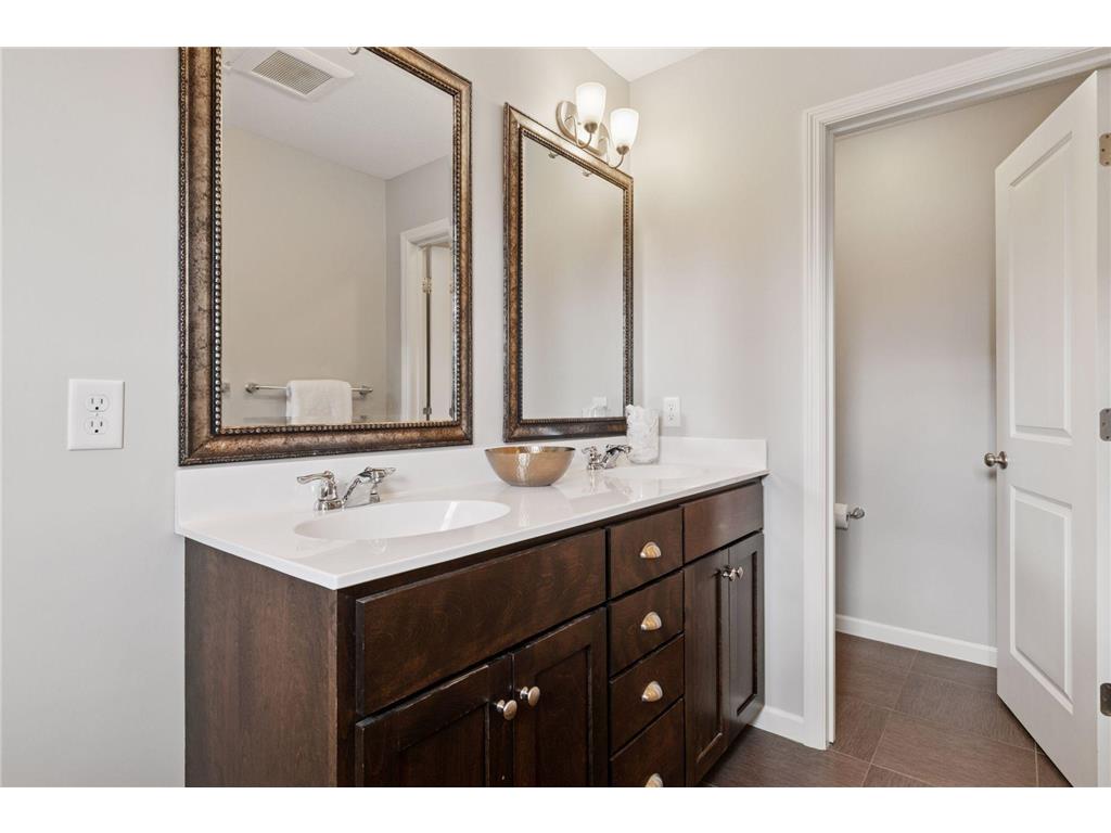 16788 Diamonte Path Lakeville MN 55044 6809586 image37