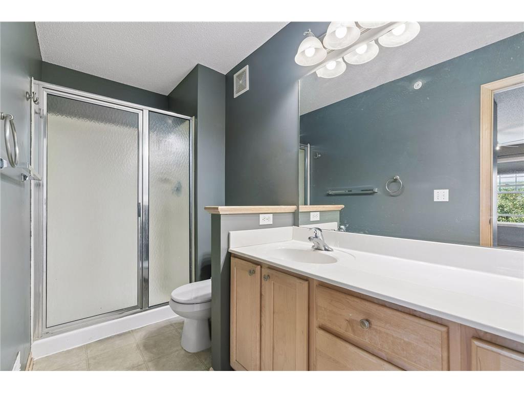 1679 Village Trail E #2 Maplewood MN 55109 7072364 image15
