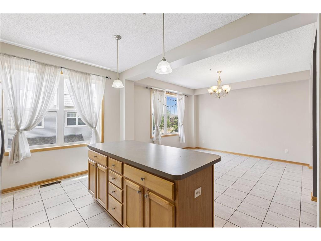 1679 Village Trail E #2 Maplewood MN 55109 7072364 image9