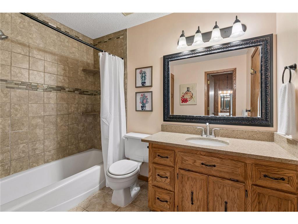 16795 Hershey Court Lakeville MN 55044 7059477 image20