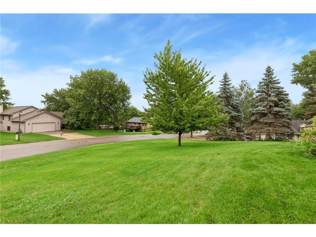 16795 Hershey Court Lakeville MN 55044 7059477 image39