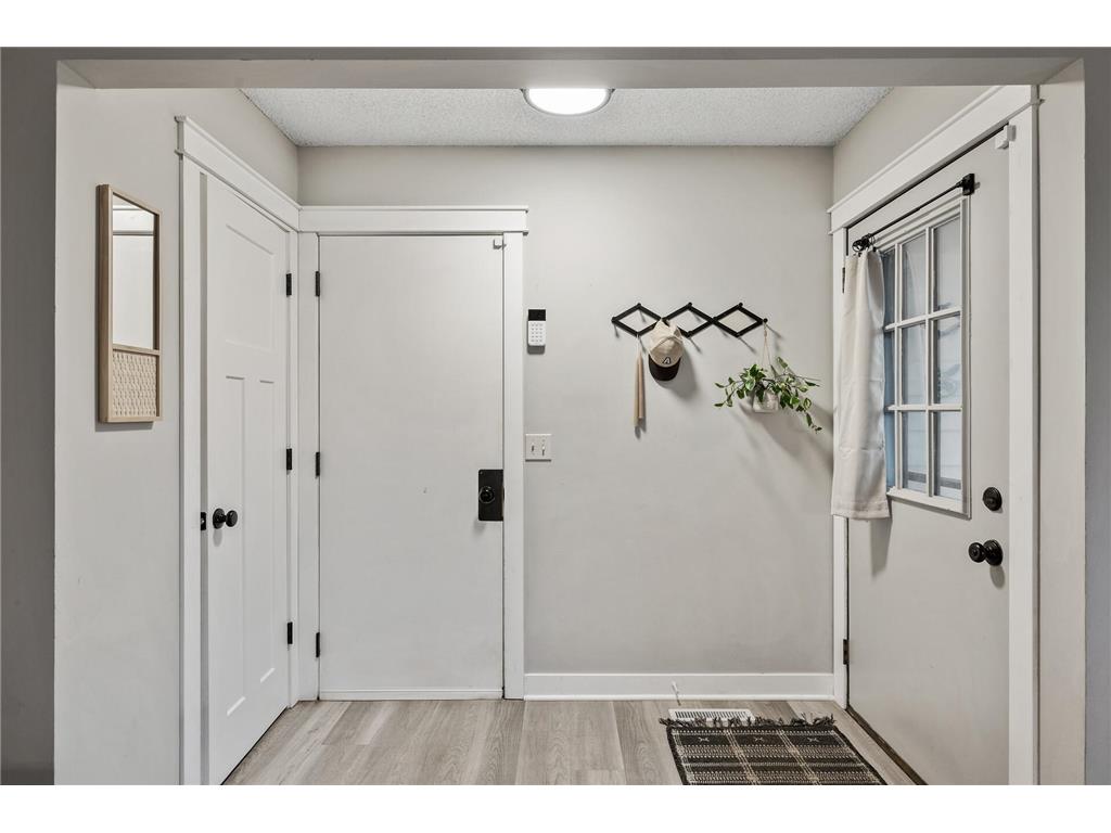 16795 Terrey Pine Drive Eden Prairie MN 55347 - Mitchell 6677241 image2
