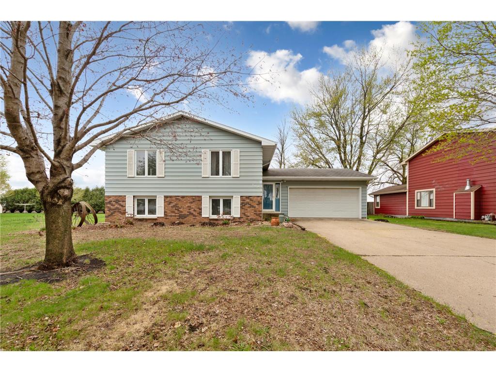 168 10th Street SE Wells MN 56097 7064103 image1