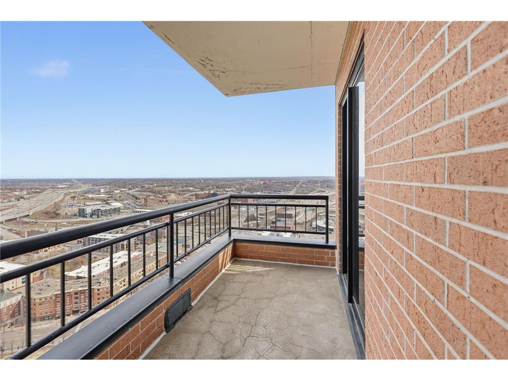 168 6th Street E #3505 Saint Paul MN 55101 7052349 image19