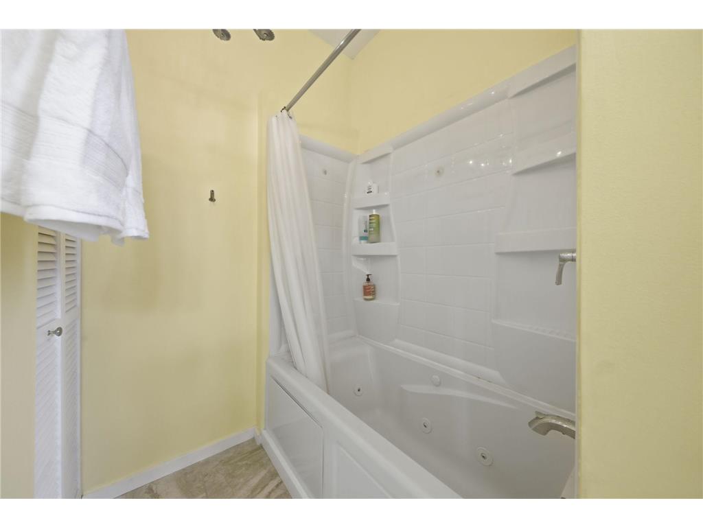 168 College Avenue W #2 Saint Paul MN 55102 7093335 image17