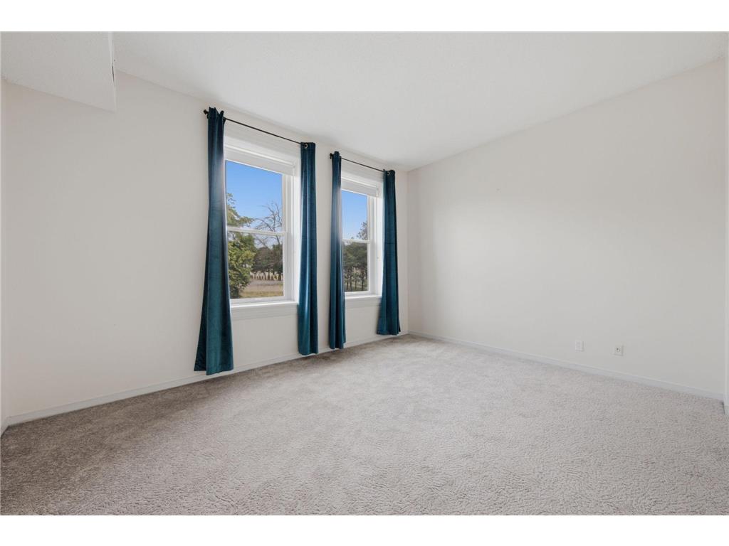 168 College Avenue W #2 Saint Paul MN 55102 7093335 image19
