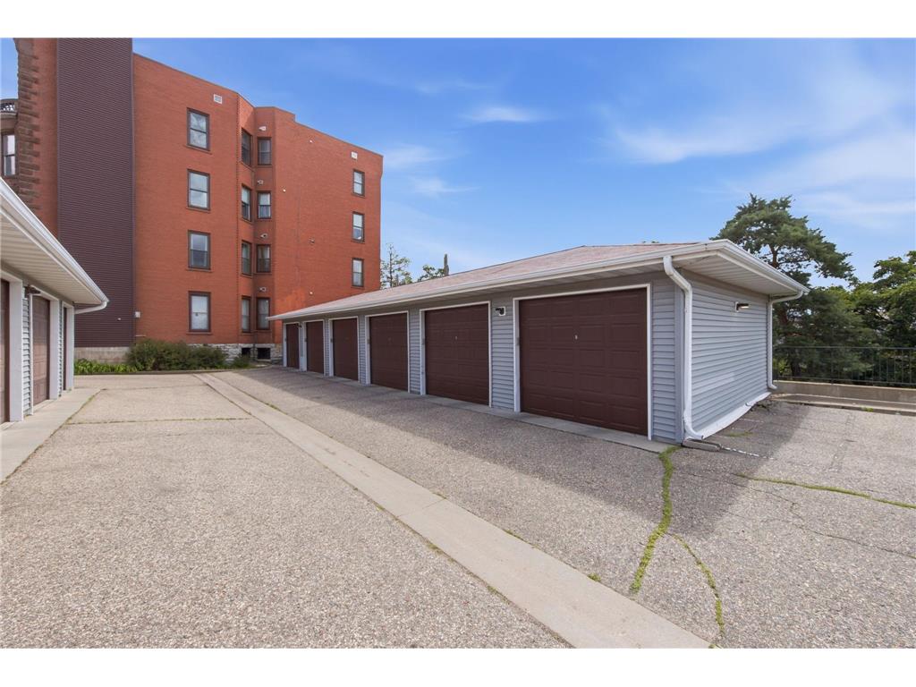 168 College Avenue W #2 Saint Paul MN 55102 7093335 image25
